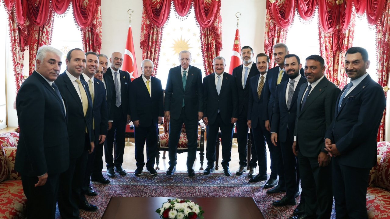 Cumhurbaşkanı Erdoğan’dan 4 büyüklerle sürpriz görüşme! Zirvenin adresi Dolmabahçe oldu