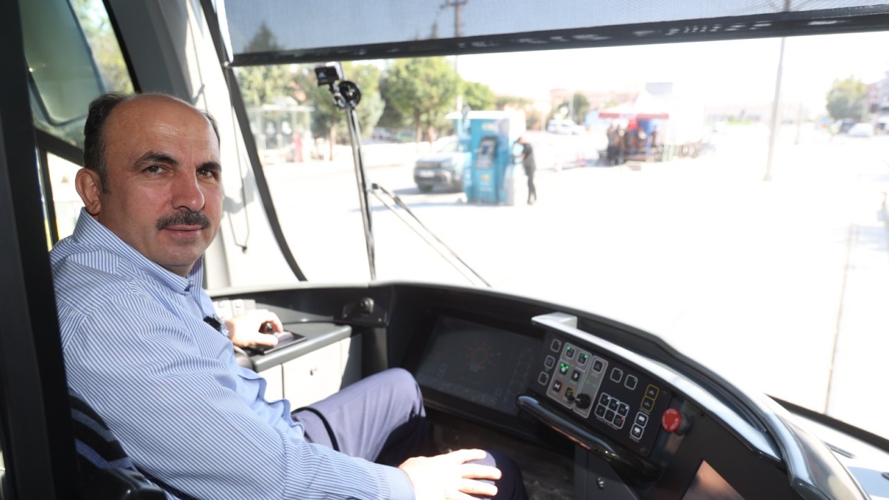 Adliye-Şehir Hastanesi tramvay hattında son durum ne? Başkan Altay 'vatman' olup açıkladı...