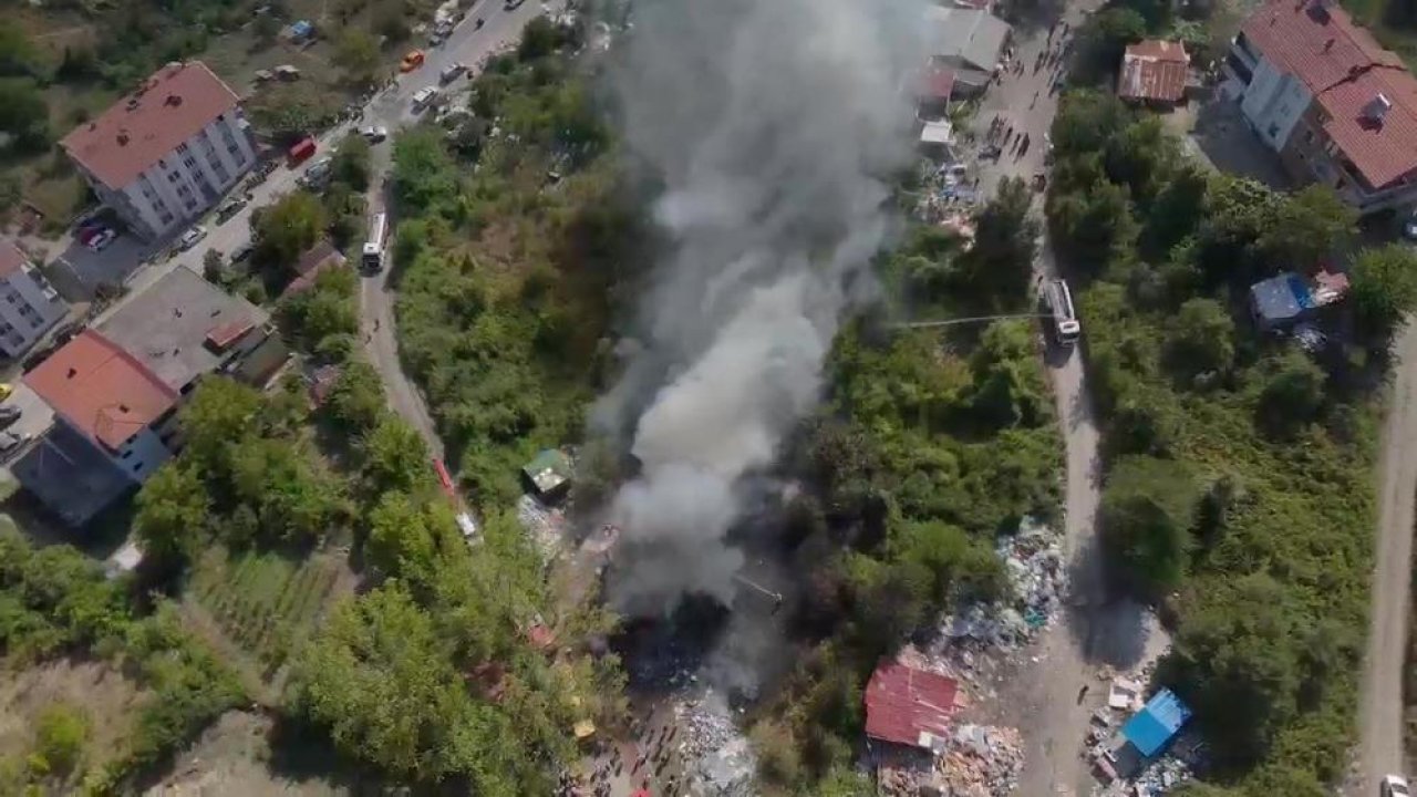 Zonguldak’ta gökyüzünü duman kapladı! Yangın havadan görüntülendi