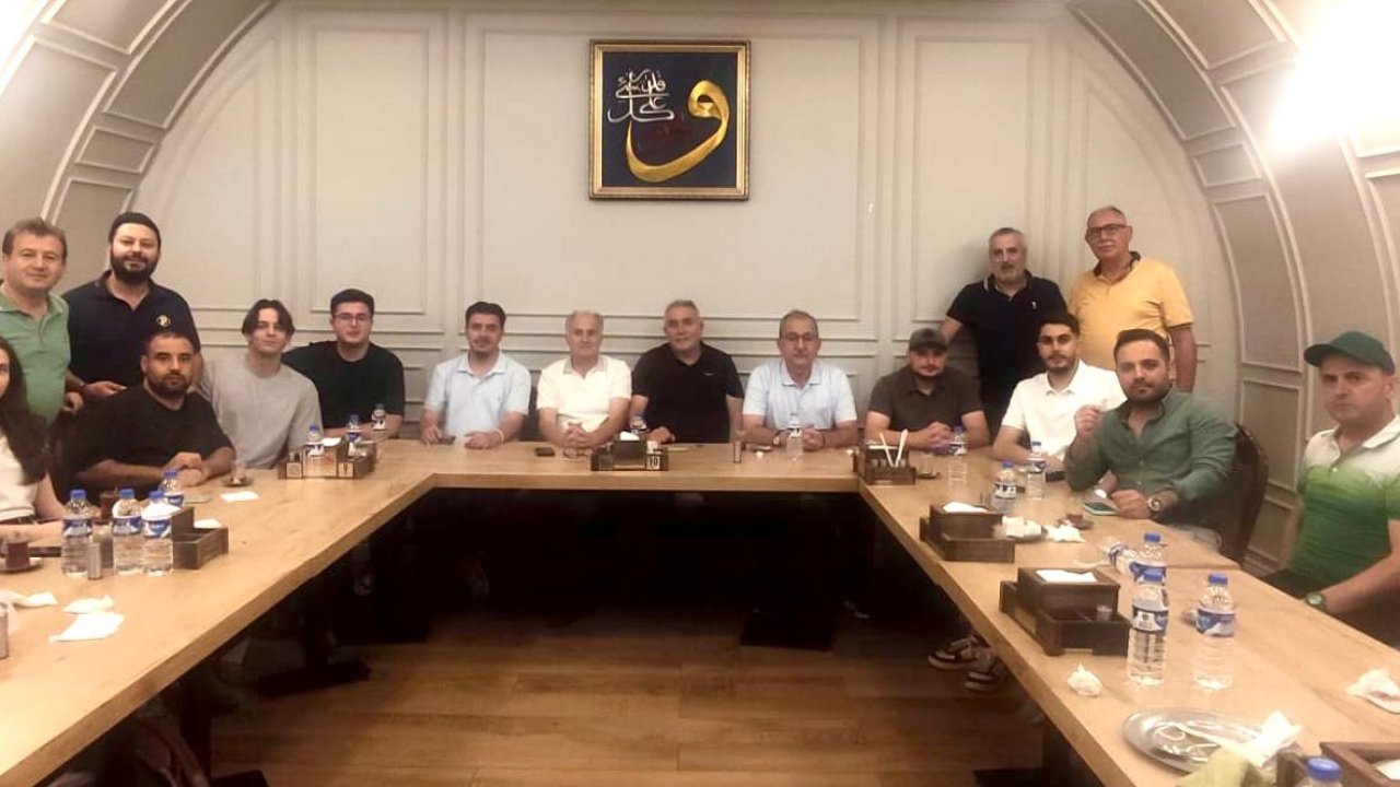Konyalı misafirler Erzurum'da Akşener'in konuğu oldu