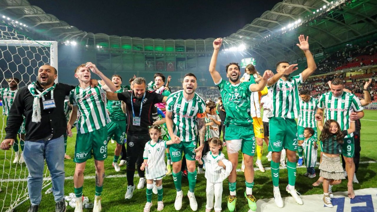 Konyaspor-Trabzonspor maçından çok özel kareler...