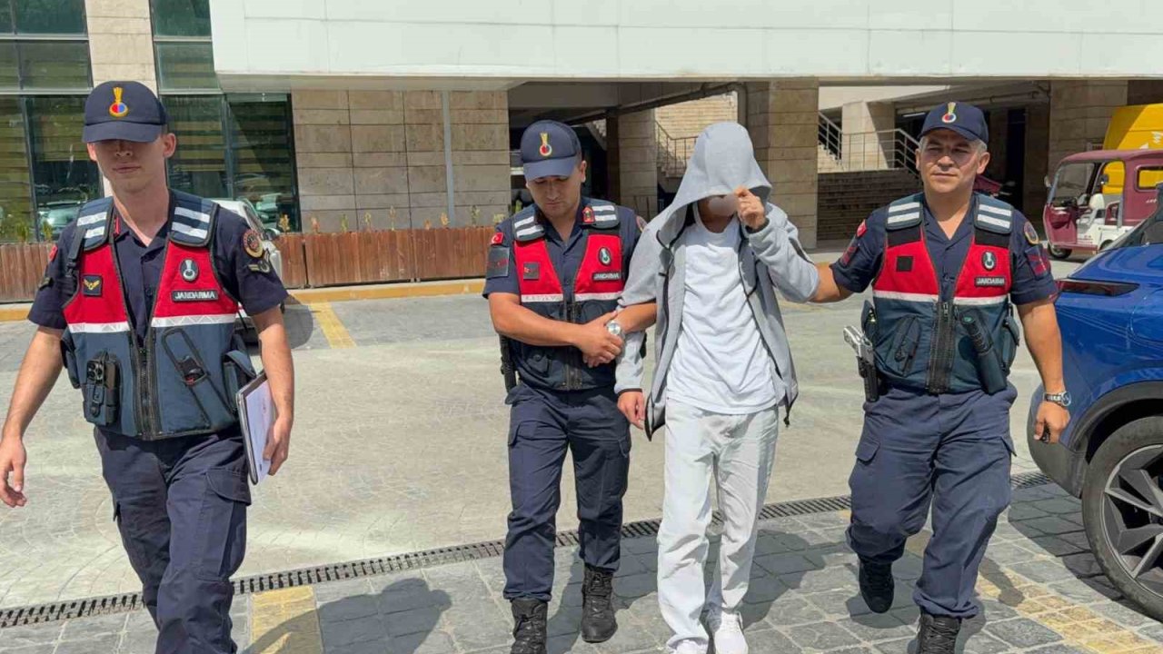 Samsun’da 16 yaşındaki çocuk tutuklandı! Evinden bakın ne çıktı