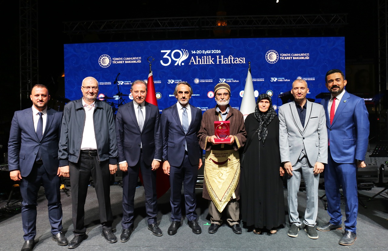 Konya ahilik ödülüne doymuyor! Mehmet Güneş ödülünü aldı