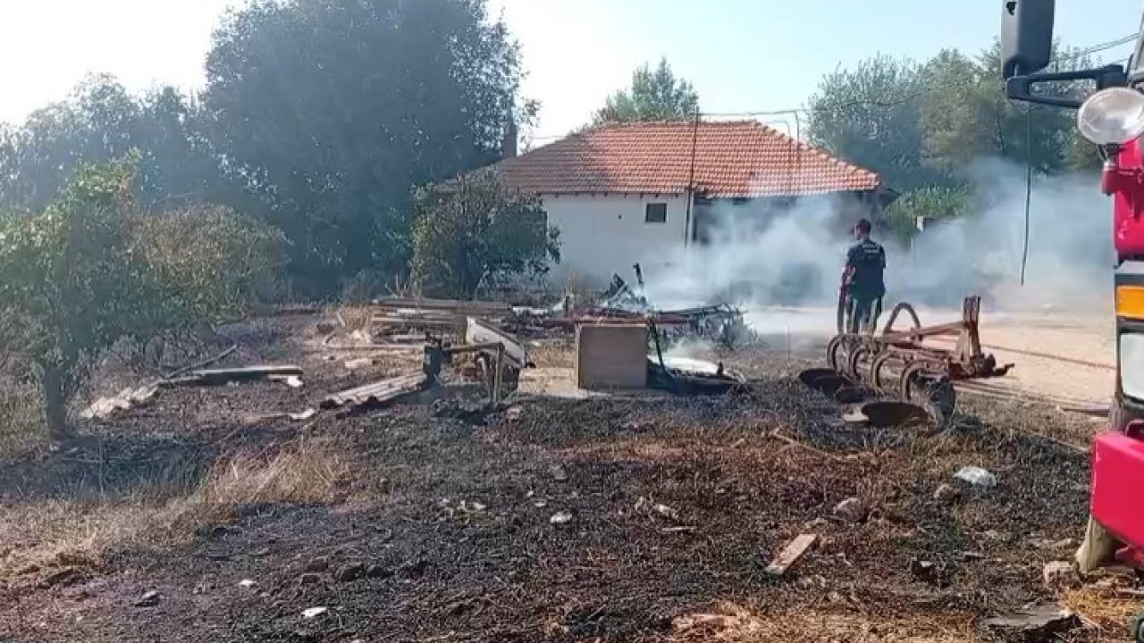 Antalya’da yangın alarmı! Alevler evlere metreler kala durduruldu