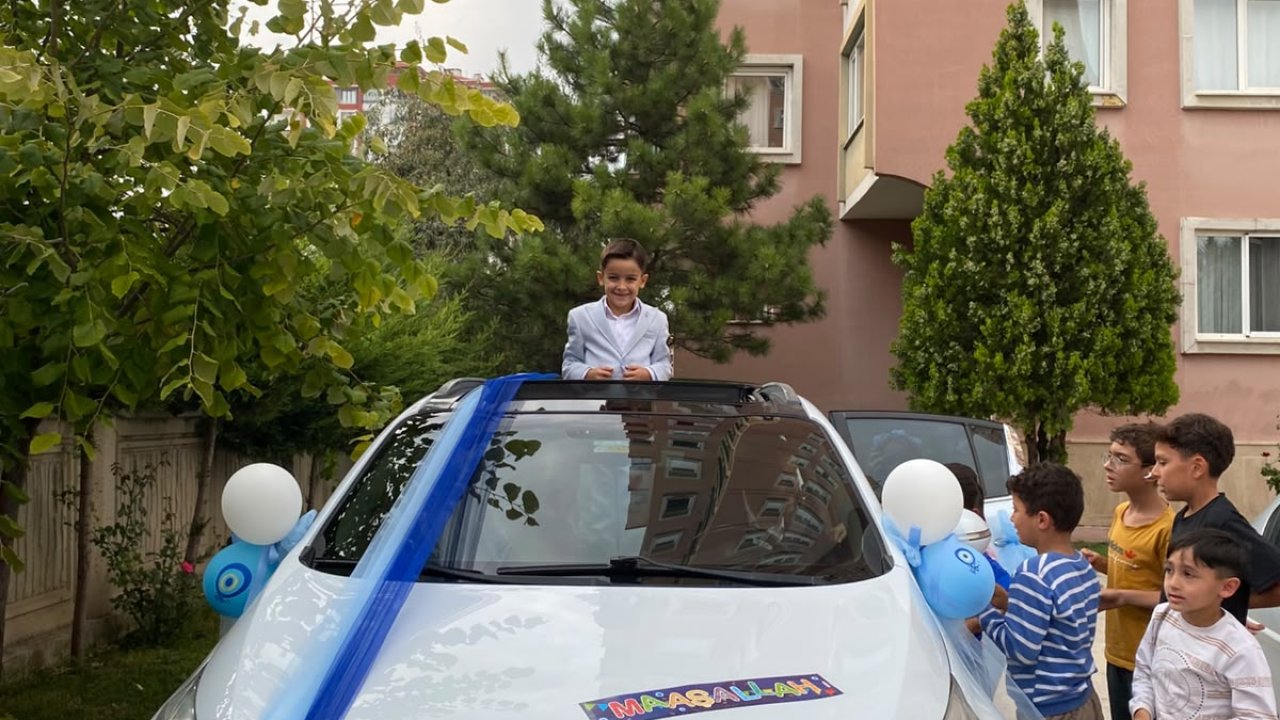 Arif Asaf Şapcıoğlu'nun mutlu günü