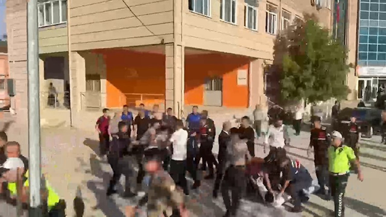Sabah saatlerinde okul önünde dehşet! Silahını çıkarıp ateş açtı