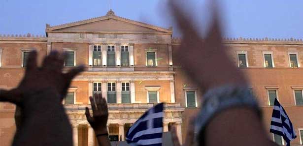 Yunanistan'da hükümete güvenoyu