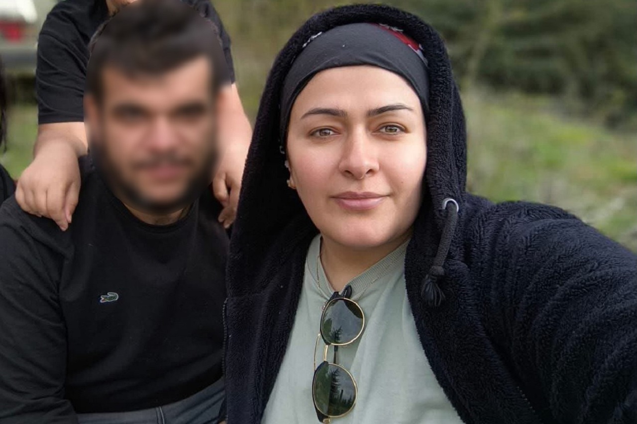 Karısını sokak ortasında pompalı tüfekle öldürdü!