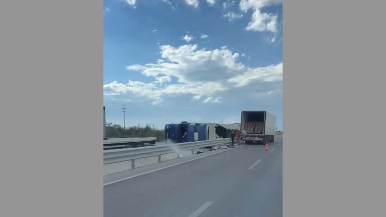 Konya Karapınar Yolu’ndaki TIR kazası yürekleri ağıza getirdi!