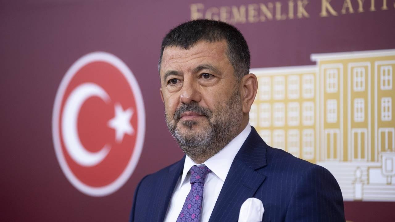Sondakika: YENİ Partili Veli Ağbaba hastaneye kaldırıldı!