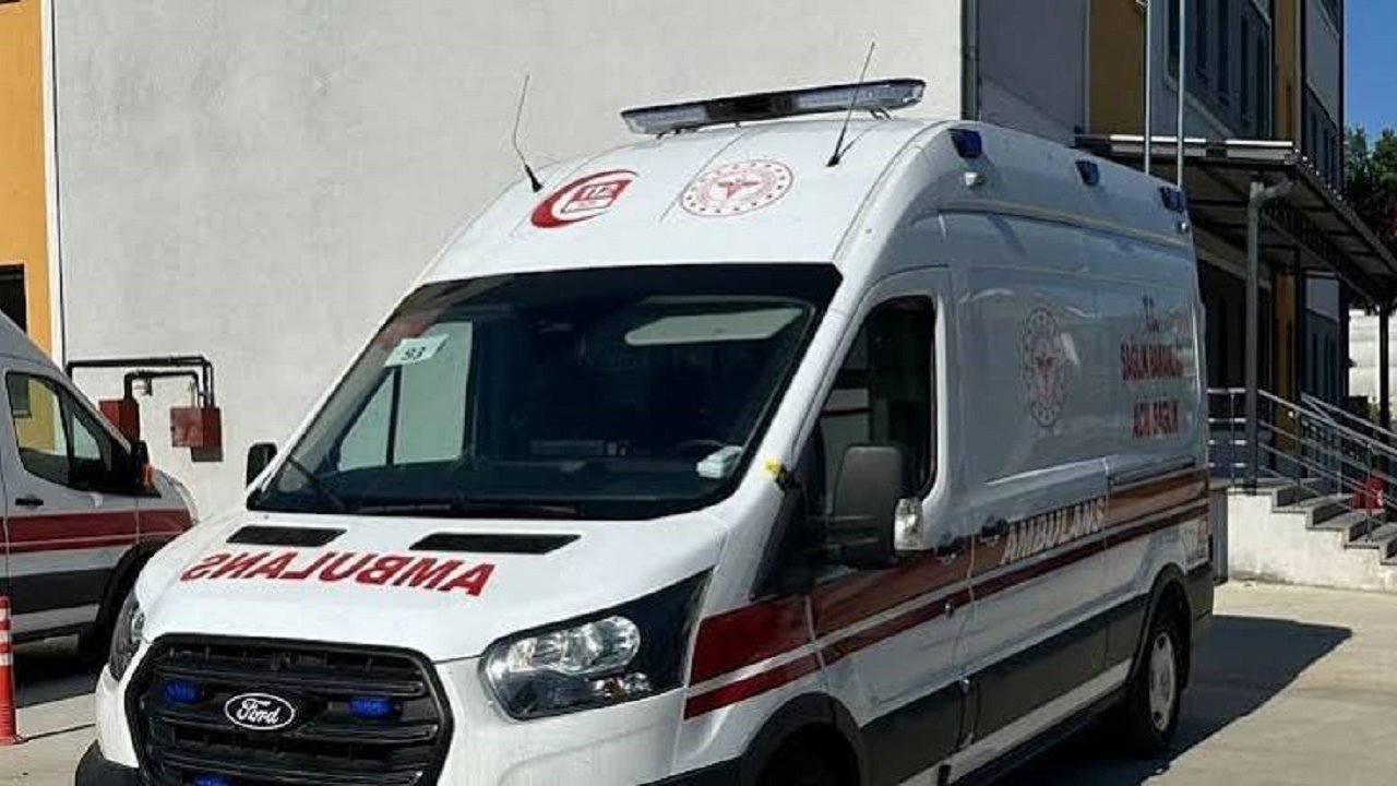 Pancar toplama makinesinin altında feci şekilde can verdi!