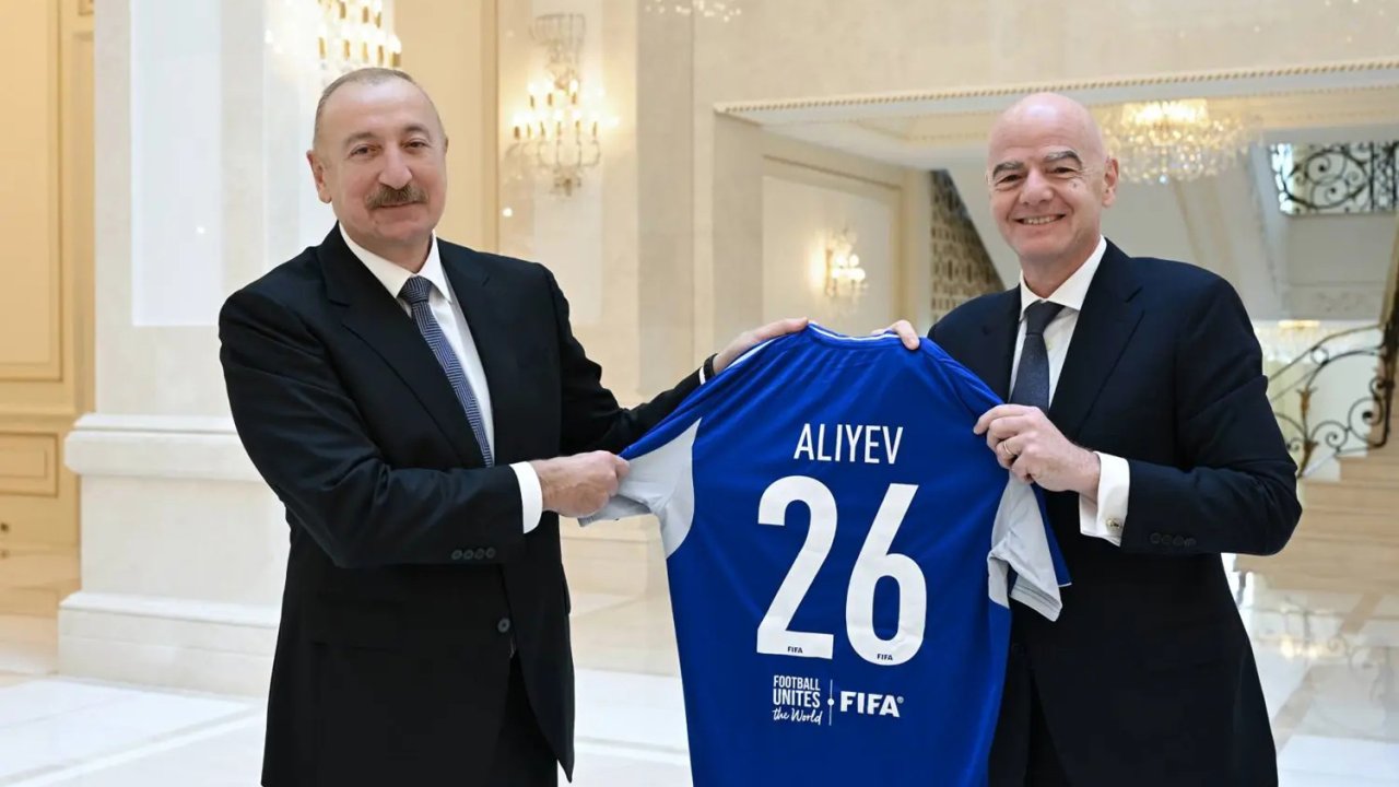 Aliyev, FIFA Başkanı Infantino'yu kabul etti