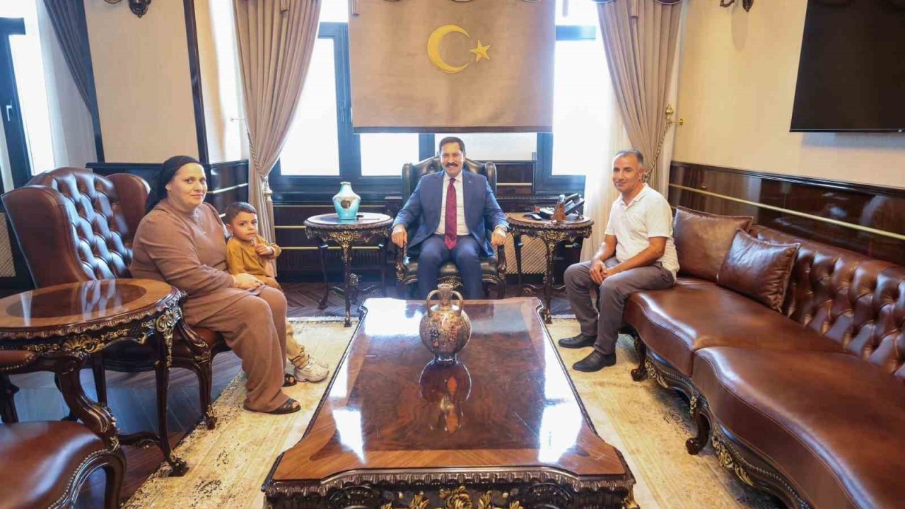 Depremin mucize bebeği Kerem, yıllar sonra ortaya çıktı