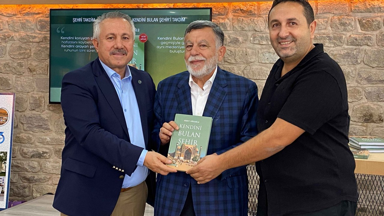 Serinin üçüncüsü yayında! “Kendini Bulan Şehir”e özel buluşma