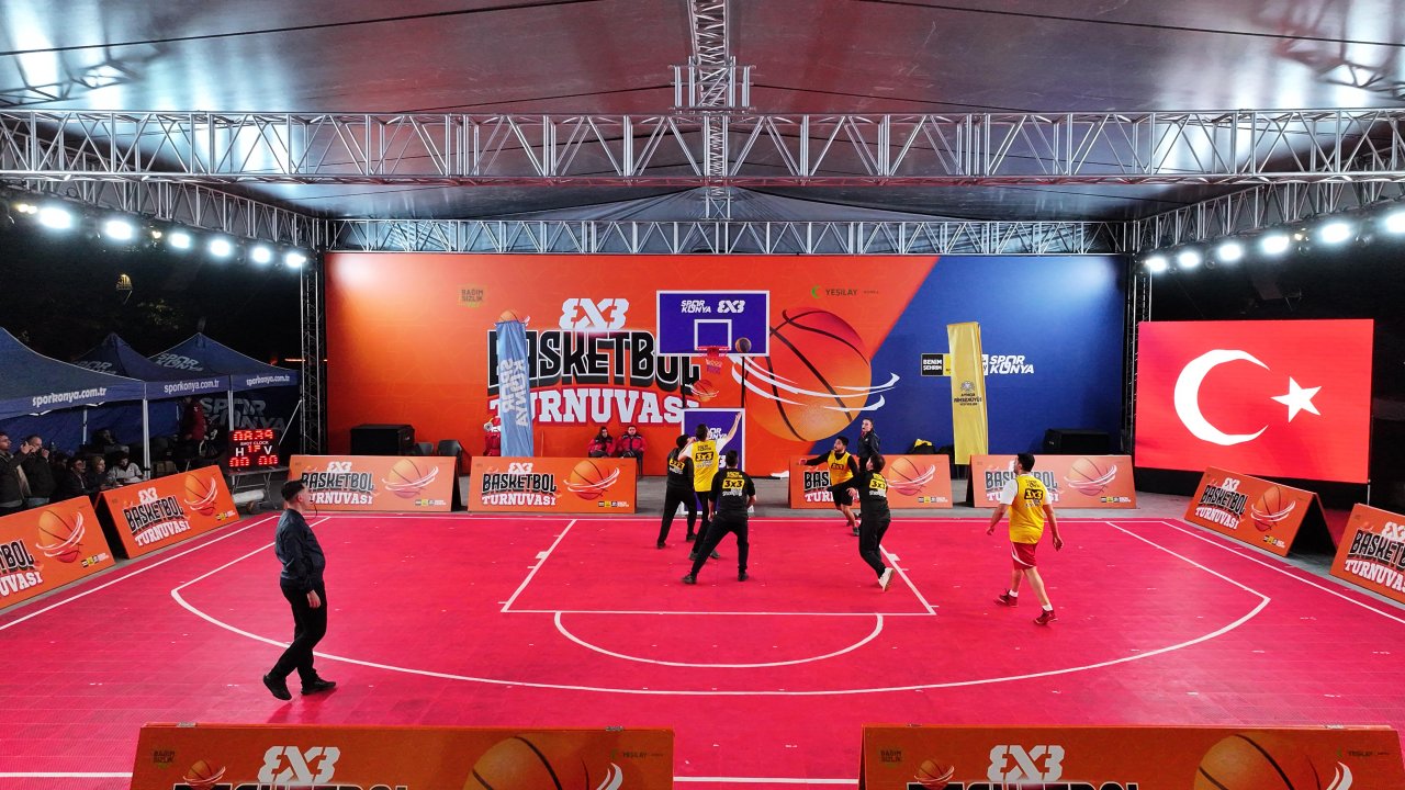 Konya’da basketbol heyecanı başladı! 160 sporcu sahaya çıktı