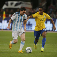 Brezilya, Arjantin'i rahat geçti