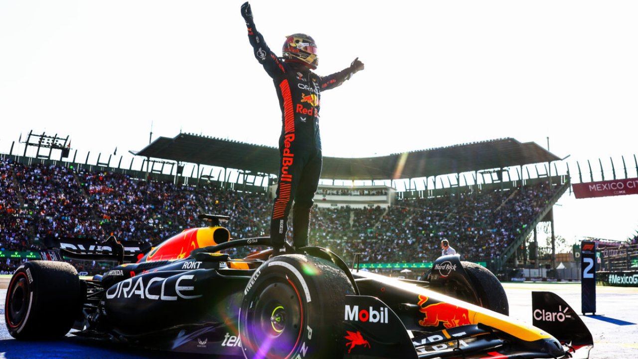 Formula 1'de 'Max' pole geri döndü
