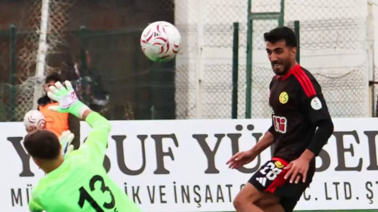 1922 Akşehirspor Eskişehir karşısında dağıldı