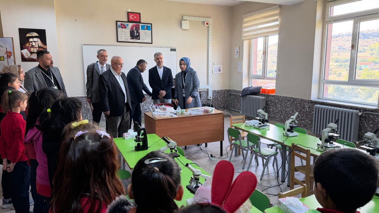 Konya’da “Köyümde Bilim Var” şenliği! Çocuklar bilim dünyasını keşfetti