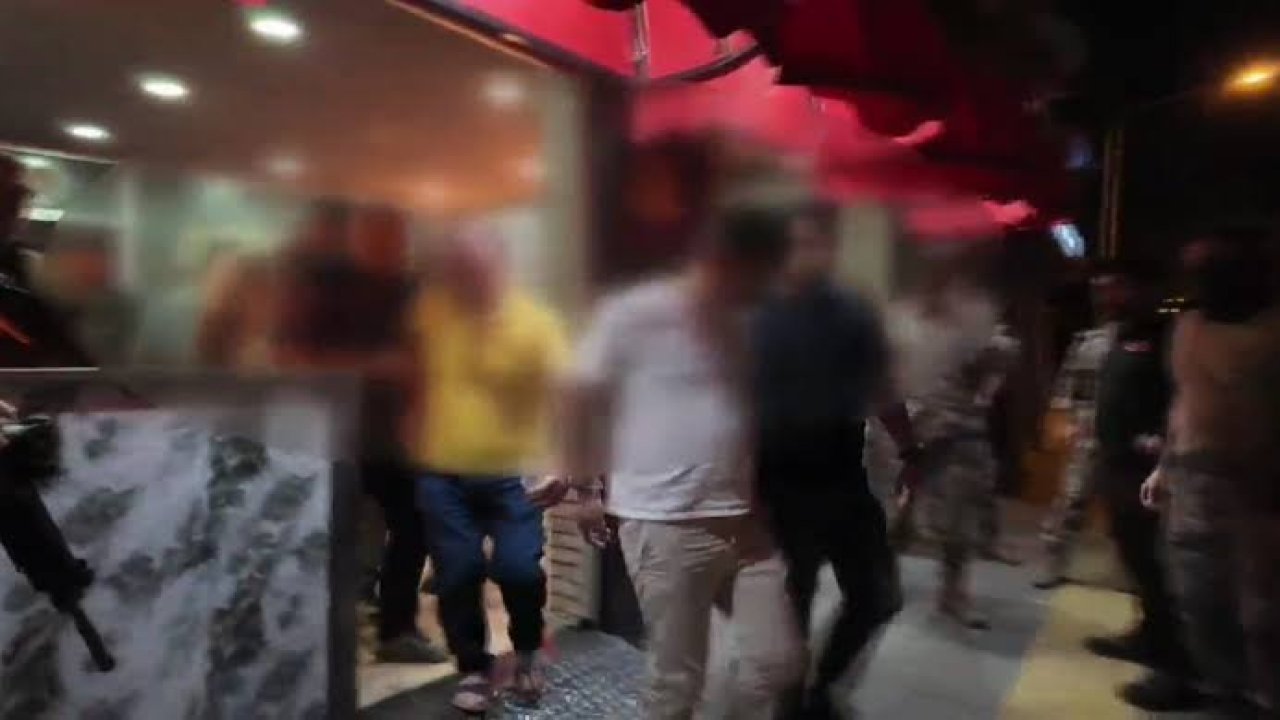 Büyük fuhuş operasyonu: 21 kadın tutuklandı!