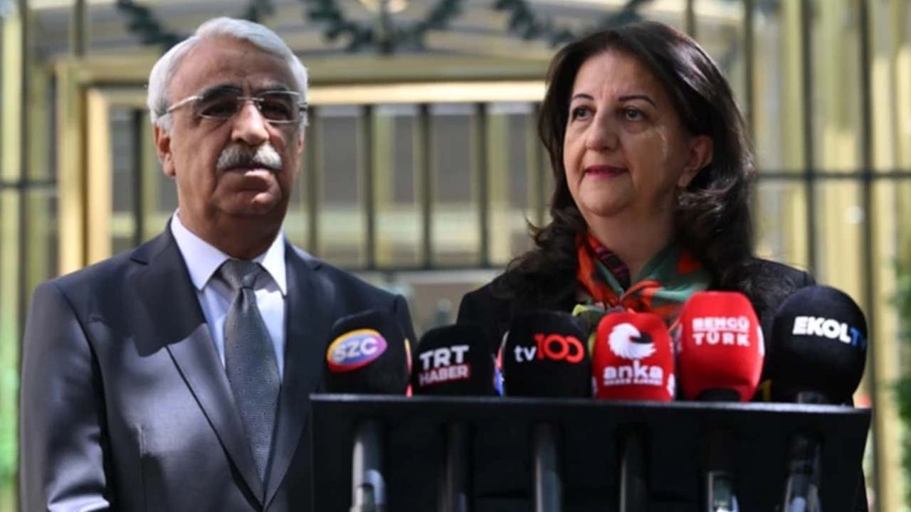 DEM Parti İmralı Heyeti AK Parti ile görüştü