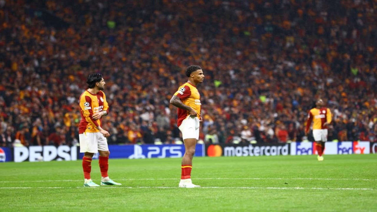 UEFA Şampiyonlar Ligi'nde gece sürpriz sonuçlar çıktı