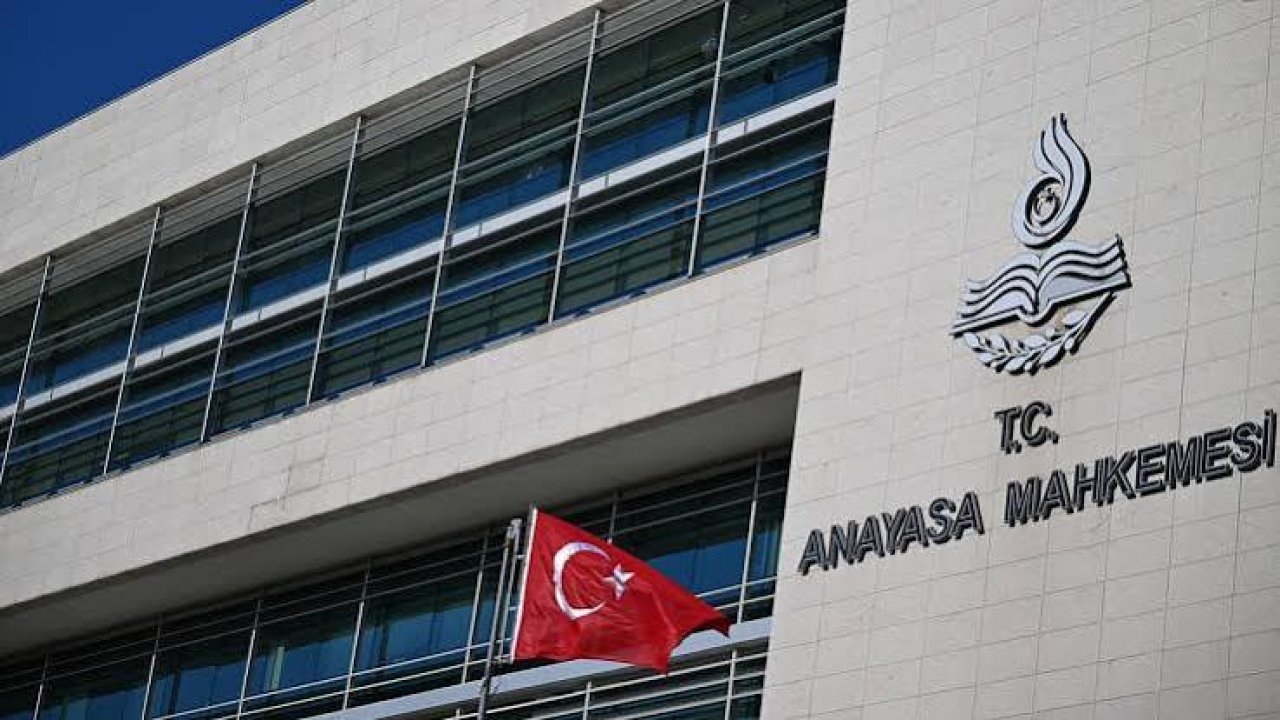 AYM'den 26 siyasi parti hakkında karar! Başsavcılığa suç duyurusu