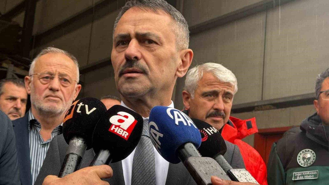 "Kayıp eski muhtarı arama çalışmaları denize kadar sürüyor"