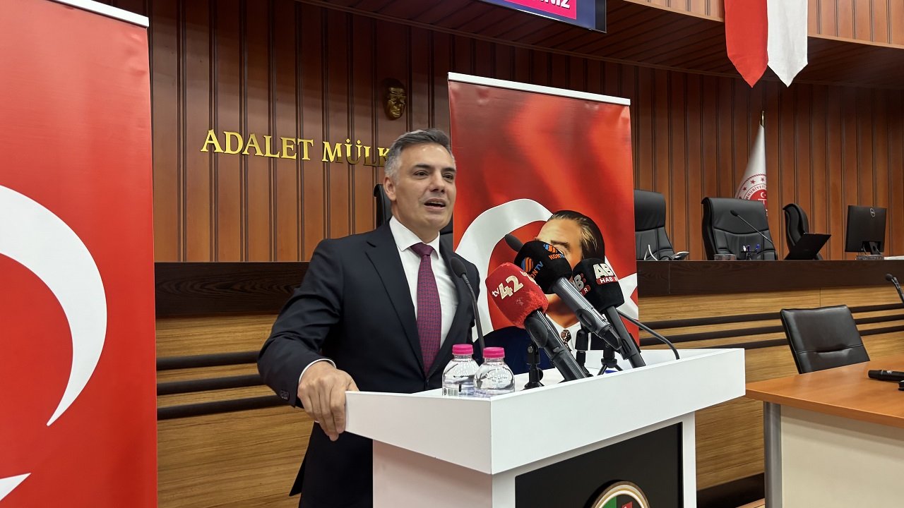 Konya Barosu’nda Oktay Unkur mazbatasını aldı! Yeni dönem başladı