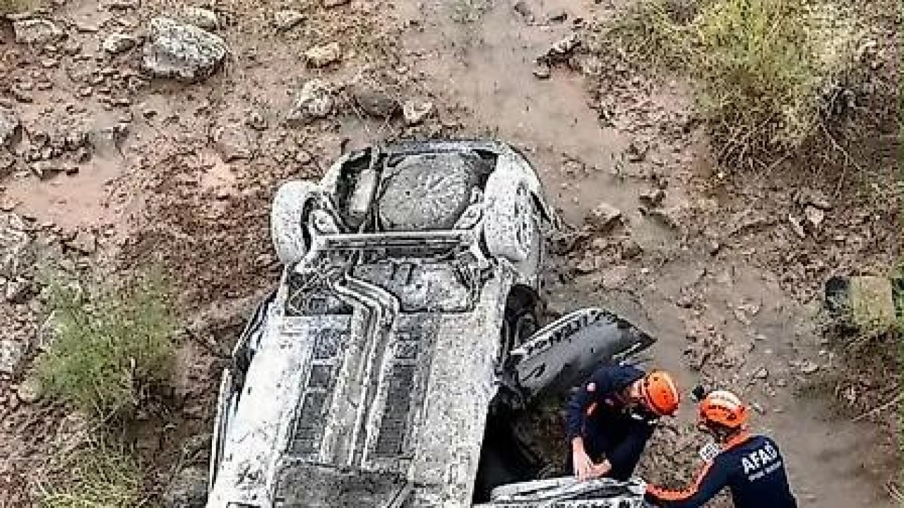 Siirt’te can pazarı! Otomobil ters döndü