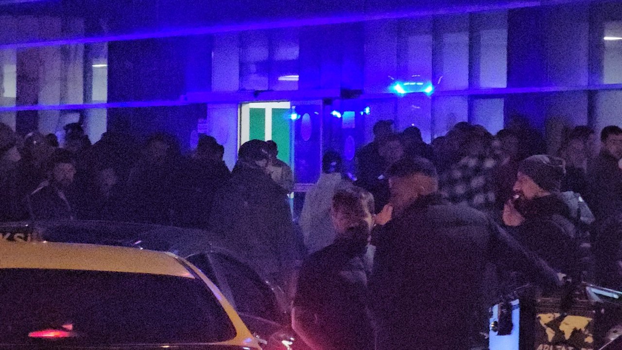 Boşanma aşamasındaki eşini ve araya giren genci vurdu!