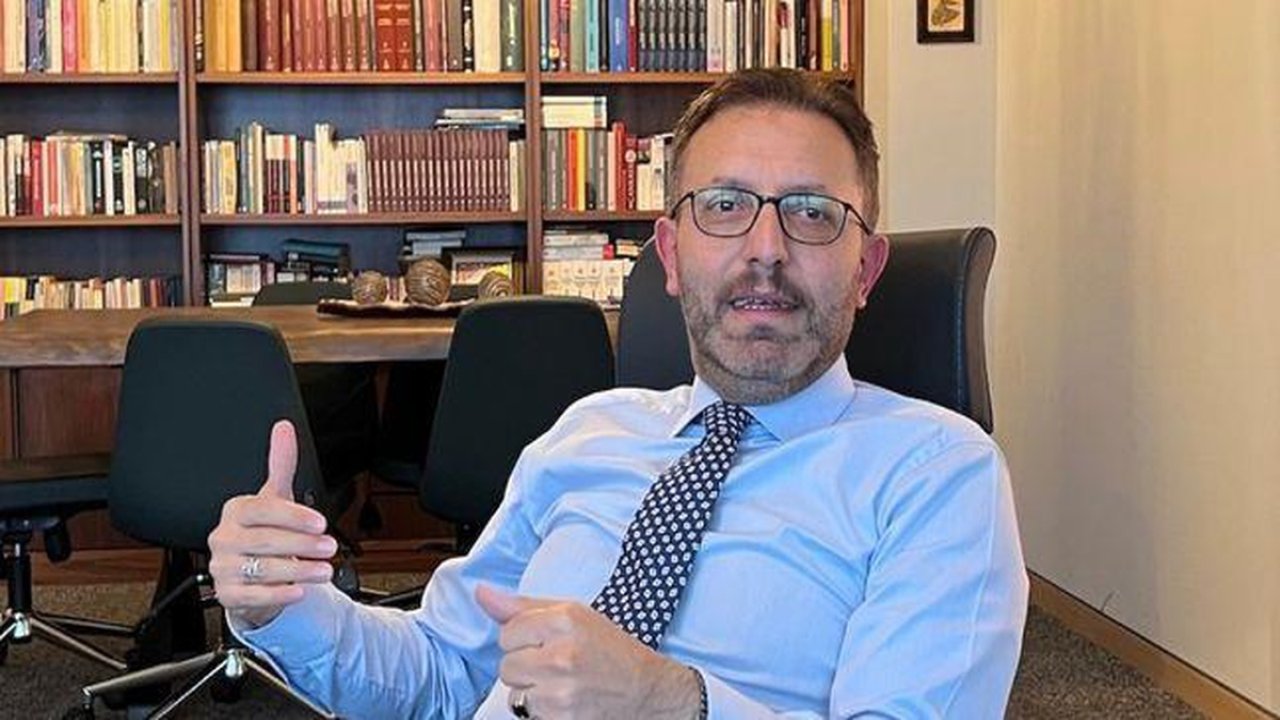 Şoke eden haber: Türkiye Yüzyılının mimarına gözaltı!