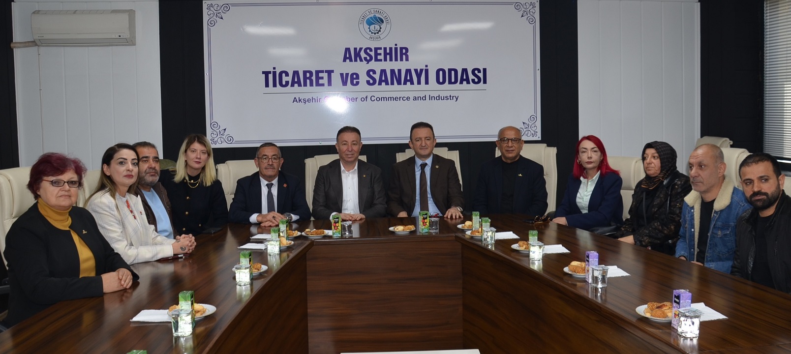 CHP, Akşehir’de iş dünyasının sorunlarını dinledi