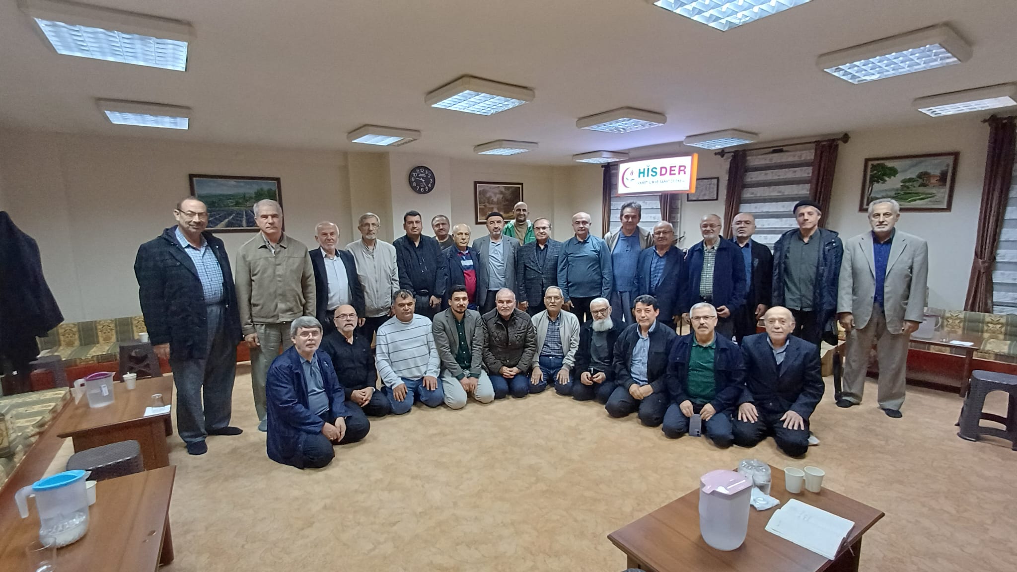 HİSDER'de gençlerin inanç sorunları ele alındı