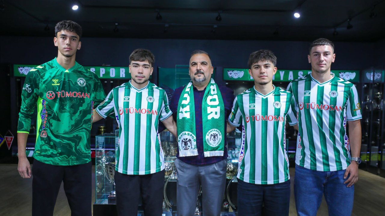 Konyaspor genç yıldız adayları ile sözleşme imzaladı