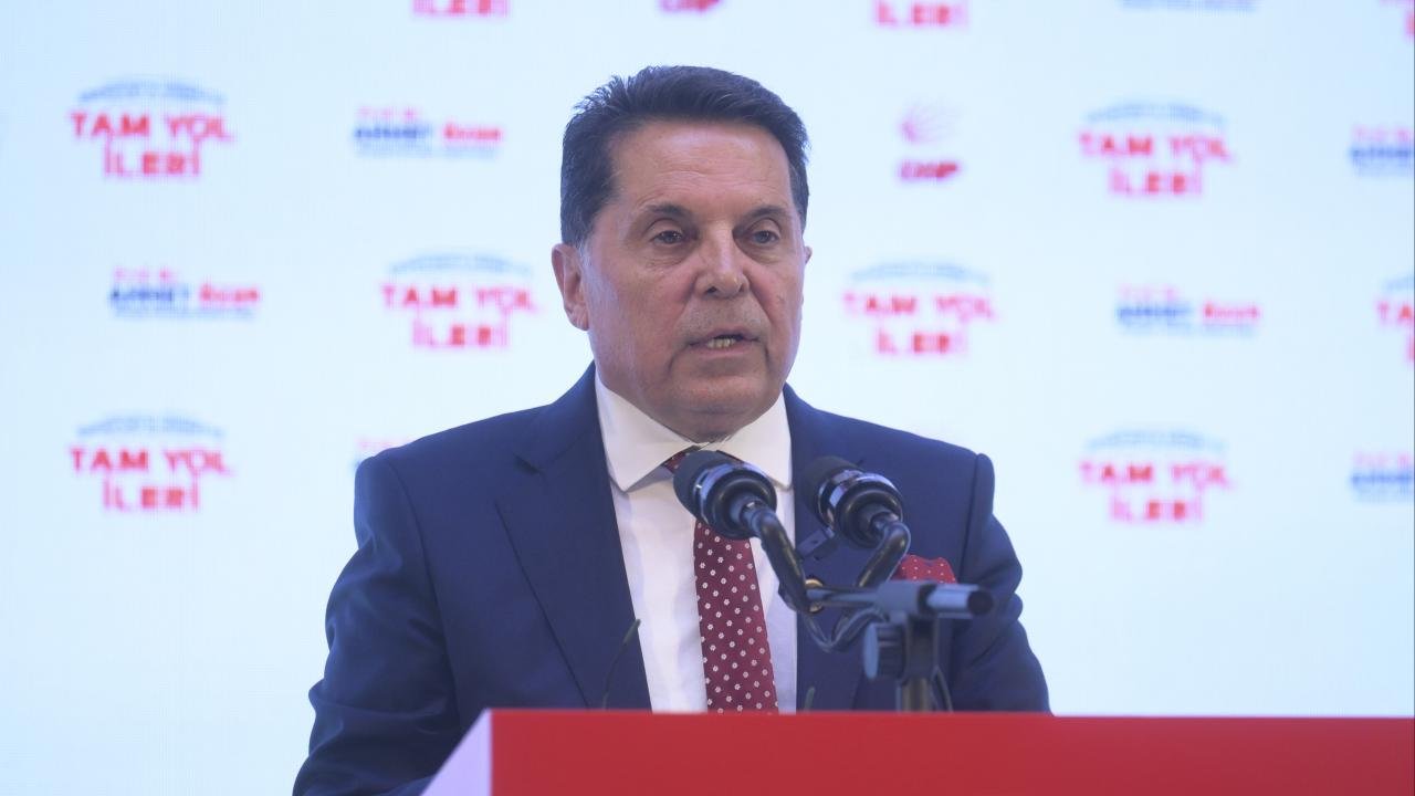 Esenyurt Belediye Başkanı Ahmet Özer bakın hangi partiye geçti?