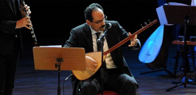 'Usta'ya Saygı' konserinde bağlamasıyla mest etti