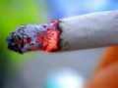 Cami Avlusunda Sigara İçmek Yasaklanmış!