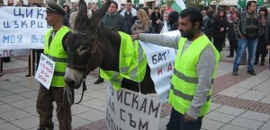 Bulgaristan'da Türklere 'merkep'li hakaret