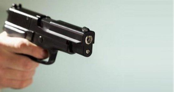 Kazakistan Uyruklu Kadın, Eşini Silahla Yaraladı