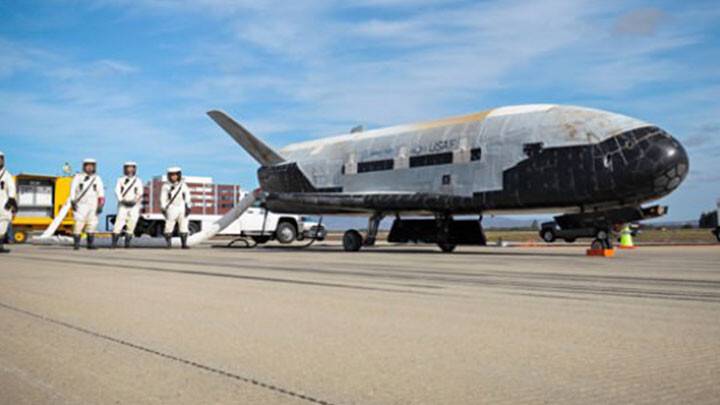 Gizli uzay aracı 2 yıl sonra dünyada!