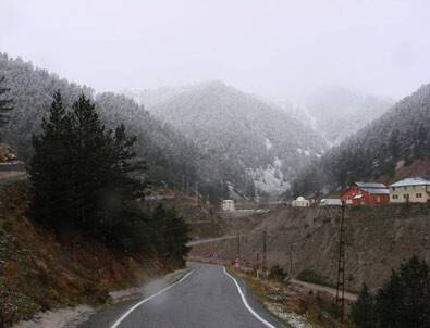 Karadeniz beyaza büründü: Kar erken düştü