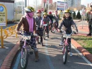 Çocuklara "Bisiklet Kullanma Belgesi"