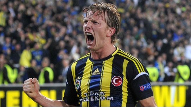 Fenerbahçeli Futbolcu Kuyt'a Ödül