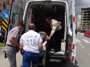 Çorum'da Öğrenci Servisiyle Otomobil Çarpıştı: 22 Yaralı