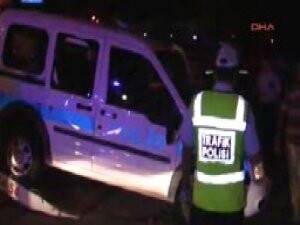 Polis Aracına Otomobil Çarptı