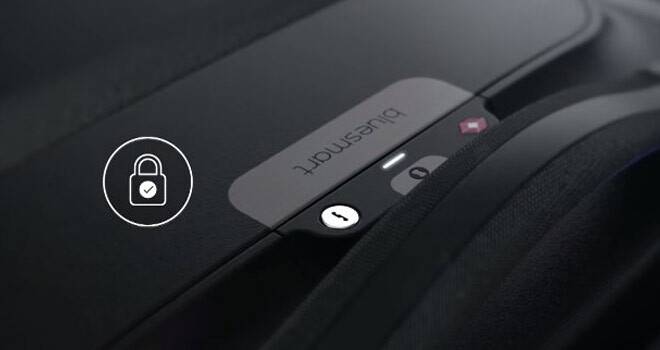 Dünyanın ilk akıllı valizi 2015'te gelecek!