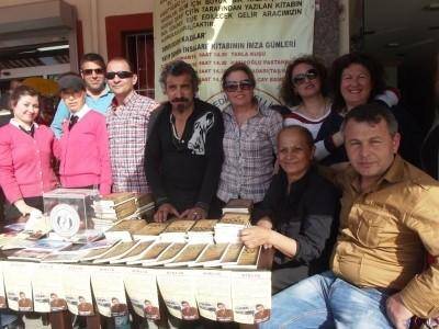 Tutuklu Ve Hükümlülere Tiyatroculardan Kitap Desteği