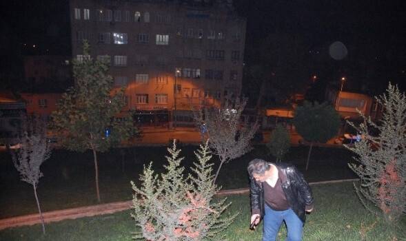 Maganda Kurşunu İkametin Penceresine İsabet Etti