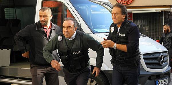 Arka Sokaklar 347. bölümde ekip Tuncay'ın peşine düştü